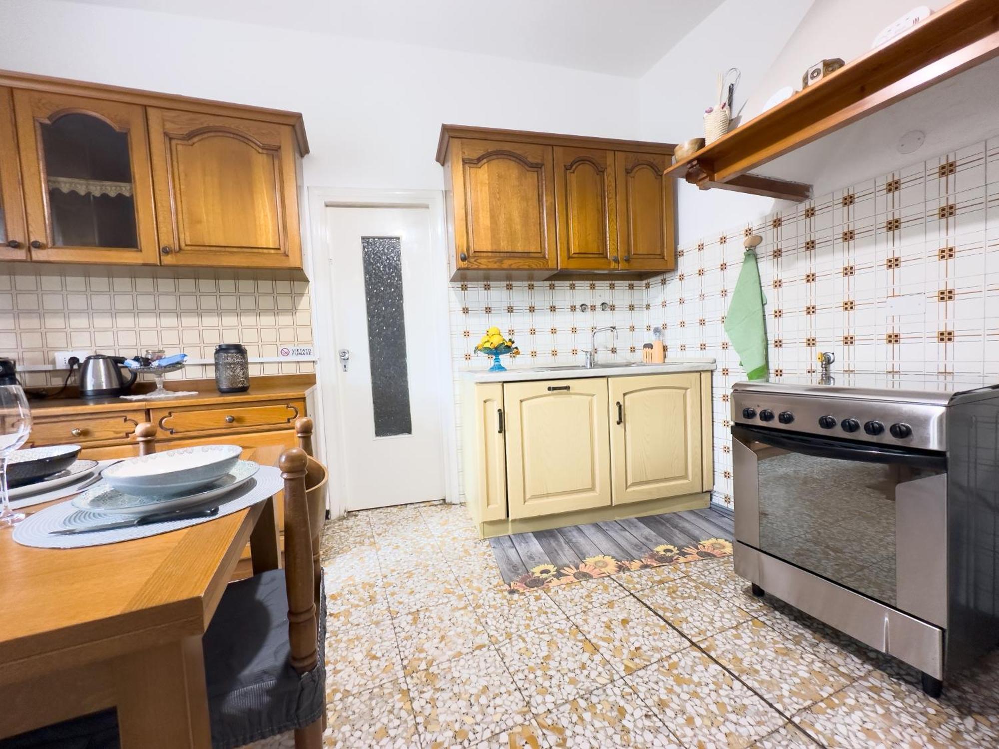 Sanremo Mare E Relax - Affittasi "Casa Illiade" Con Parcheggio Libero, Terrazza E Wi-Fiアパートメント エクステリア 写真